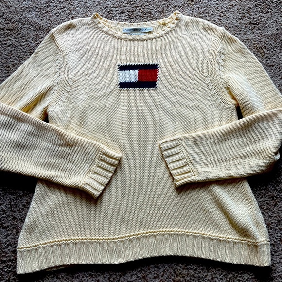 Tommy Hilfiger Sweaters - Tommy Hilfiger 90s /00s vintage yellow crewneck size XL